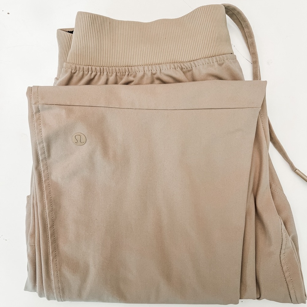 Lululemon men’s ABC jogger Warpstreme, Trench, size M